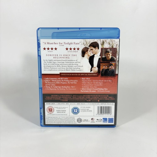 The Twilight Saga Breaking Dawn Part 1 Blu-ray + DVD like new with English subtitles