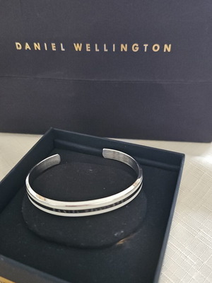 Daniel Wellington βραχιόλι ασημί καινούργιο