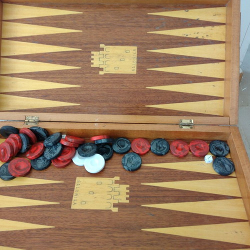 Backgammon set like new, 2 pieces, 30 years old