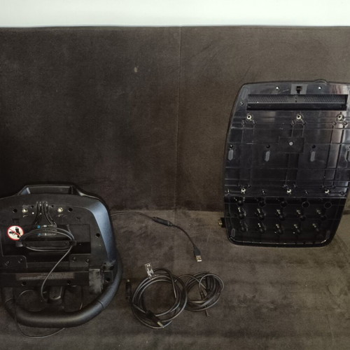 Logitech G920 Steering Wheel Like New Compatible with PC and Xbox Series S/X