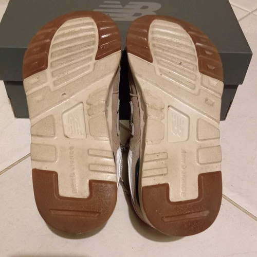 New Balance 997H women's athletic shoes like new, size 37