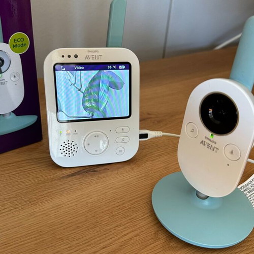 Philips Avent SCD892/26 Video Baby Monitor like new