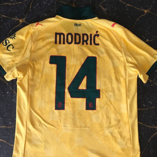 AC Milan Puma 2025/26 Third Jersey yellow, like new, men's size L