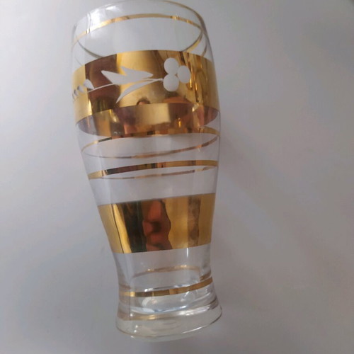 Drink set used with gold leaf and hand-engraved designs