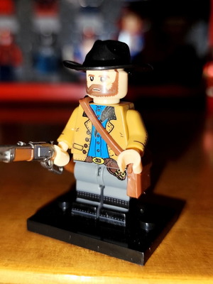 Lego φιγούρα Arthur Morgan σαν καινούργιο με εξαρτήματα