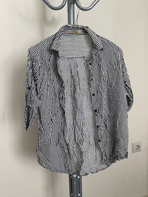 Black & White Striped Shirt Arix & Fashion Large used