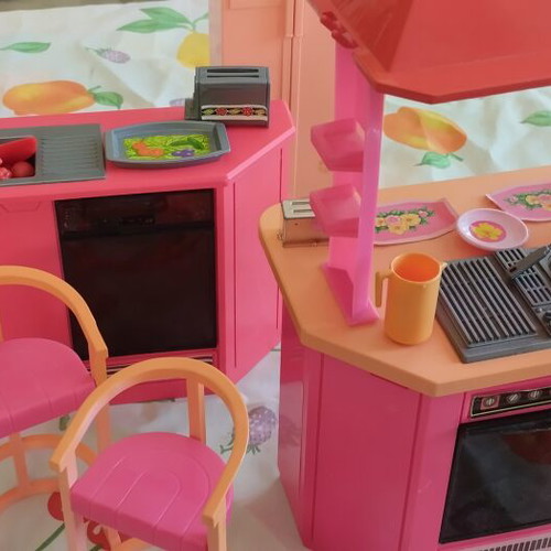 Barbie kitchen 1986 used collectible playset