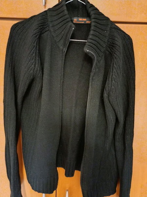 Zara knitted cardigan size M like new, black