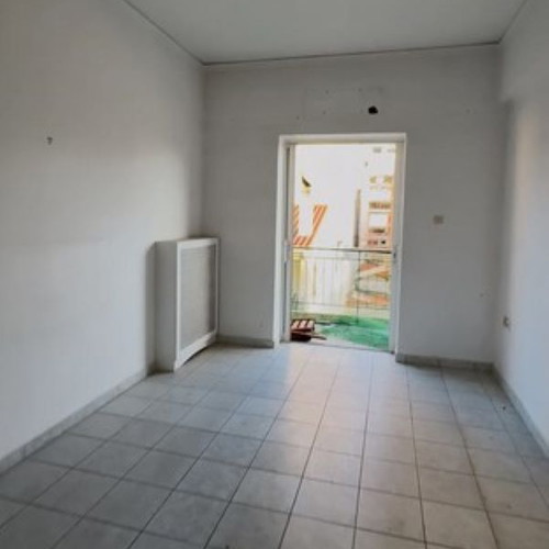 Διαμέρισμα στον Πειραιά Χατζηκυριάκειο 65 τ.μ. 2 υπνοδωμάτια 1ος όροφος με βεράντα