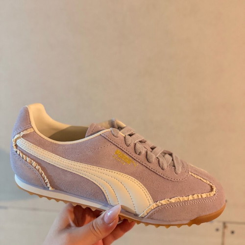 Puma women's athletic shoe new purple size 38.5
