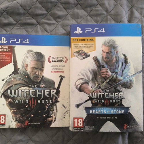 Witcher 3 Wild Hunt PS4 with Hearts of Stone expansion like new