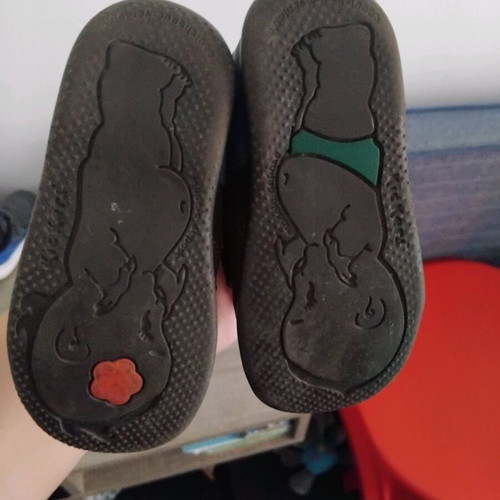 Baby shoes size 22 like new in excellent condition