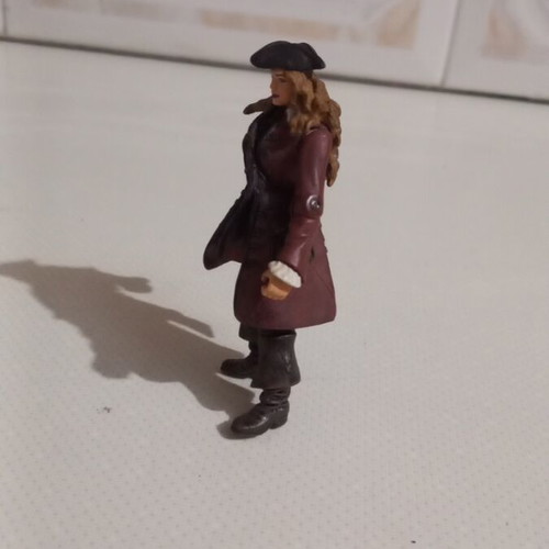Disney Pirates of the Caribbean Elizabeth Swan action figure like new