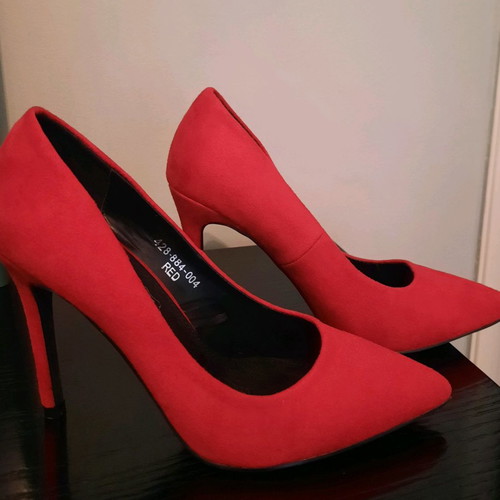 Red pumps used, size 36