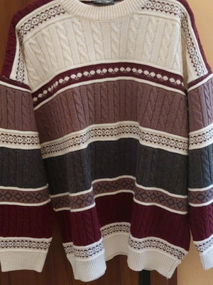 Men's sweater used, size XL