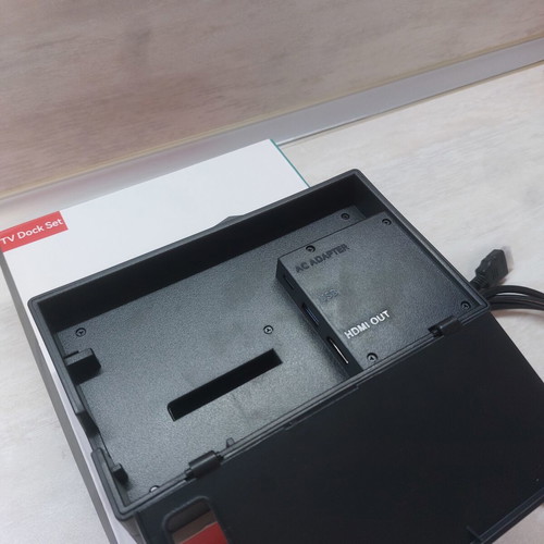 Nintendo Switch docking station set new with HDMI cable