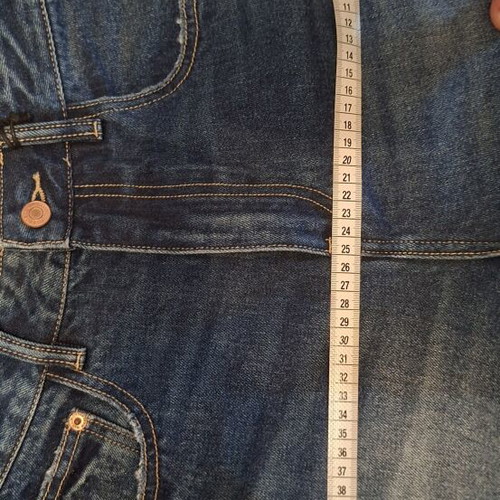 Blue denim women's barrel fit jeans, mid-rise
