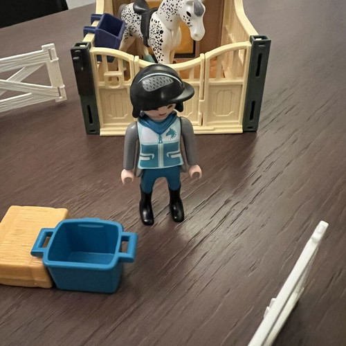 Playmobil 6935 Horse Box “Appaloosa” set like new with figure and instructions