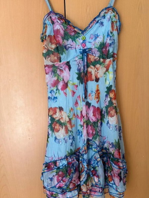 Dress like new, multicolor, sizes M and L