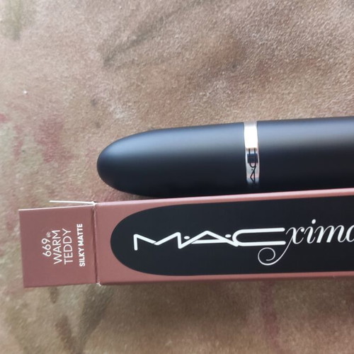 Mac Xmimal Matte Lipstick 669 Warm Teddy Silky Matte new