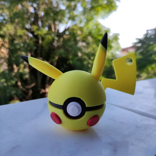 Pokeballs thematic like new, set of 11 pieces