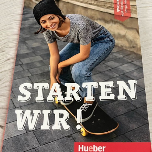 Starten wir! A1 Kursbuch German book used for beginners