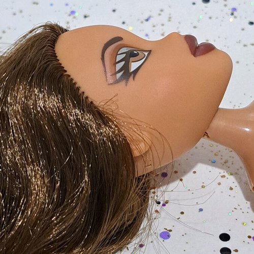 Bratz Strut It Yasmin doll used with flaws