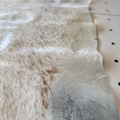 Cowhide rug 3x2 like new, natural leather with unique pattern