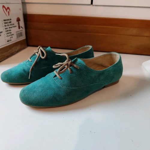 Shoes with laces used, petrol velvet, size 40