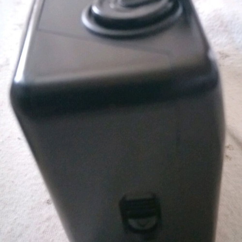 Vivitar T100 film camera used, 35 mm, focus-free