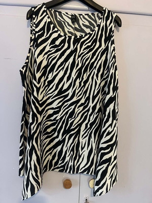 Sleeveless women's top Emery Rose with zebra print, new