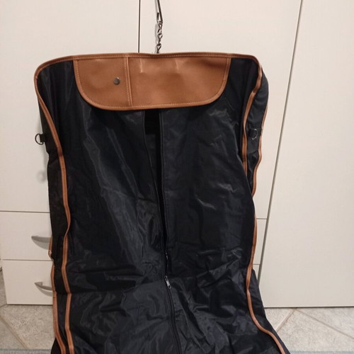 TransWorld folding suit bag like new
