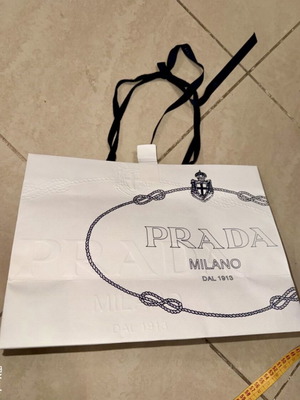 Σακούλα της Prada καινούργια
