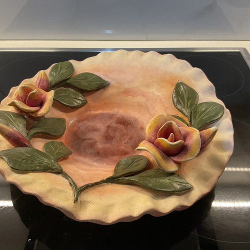 Handmade ceramic platter 33 cm, like new, hand-painted roses