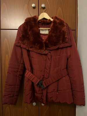Sarah short jacket burgundy like new, size M