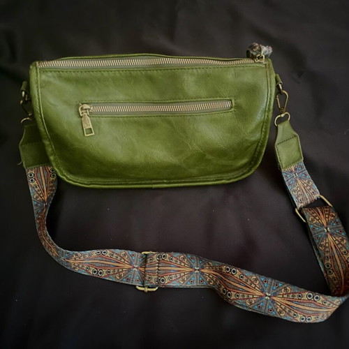 Boho crossbody bag in olive eco leather with adjustable strap