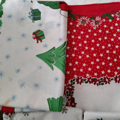 Christmas table linens used, set of 7 pieces