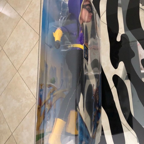 Batgirl DC Super Hero Girls doll 12 inches new sealed