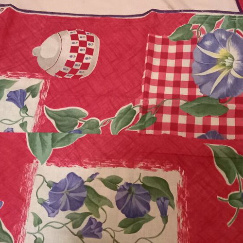 Kitchen set new, 12 pieces, red background with blue