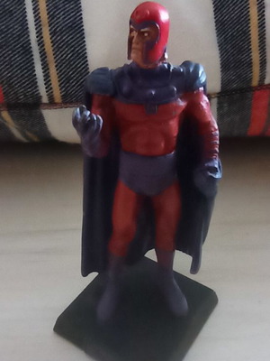 Magneto Marvel figure used, lead, 9.5 cm