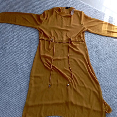 Women's dress size M like new with back zipper