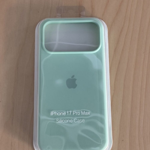 Apple iPhone 17 Pro Max silicone case