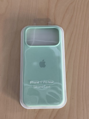 Apple iPhone 17 Pro Max silicone case