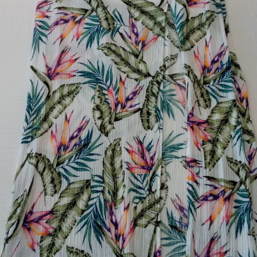 Summer skirt like new with slit multicolored, size M