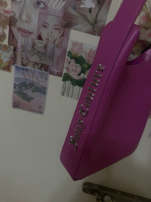Juicy Couture τσάντα ώμου καινούργια, ροζ και ασημί με πορτοφόλι