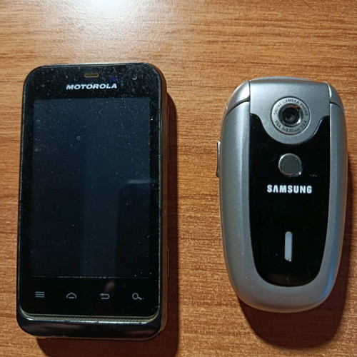Samsung and Motorola used old mobile phones