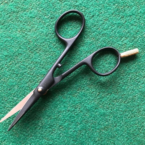 Hairdressing scissors new 4 cm