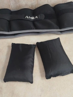 Amila ankle weights set of 2 used, 5kg adjustable with velcro