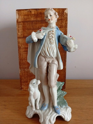 Vintage porcelain figurine like new, shepherd with dog