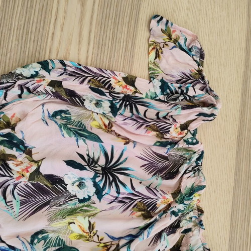 Bershka Pink Tropical Off-Shoulder Crop Top like new